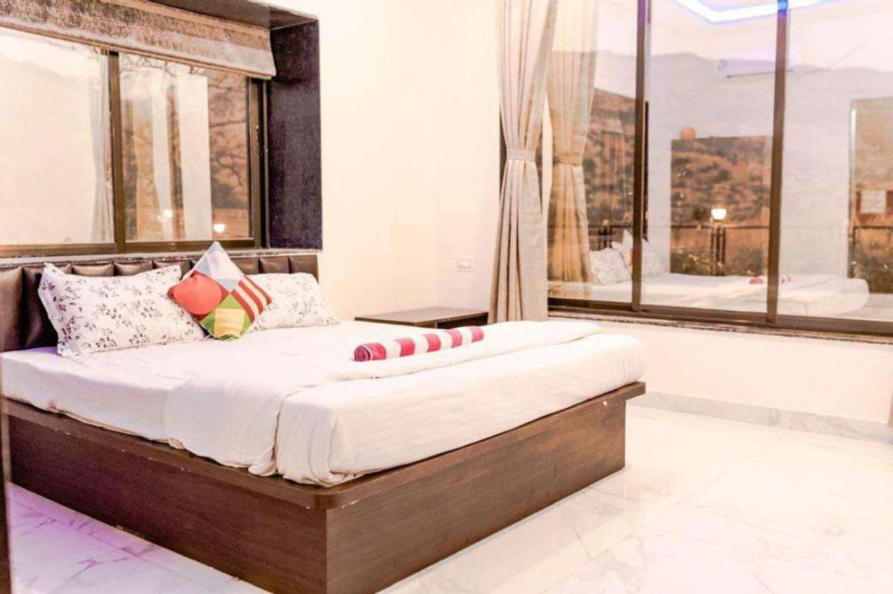 Diamond Villa 罗纳瓦拉 外观 照片